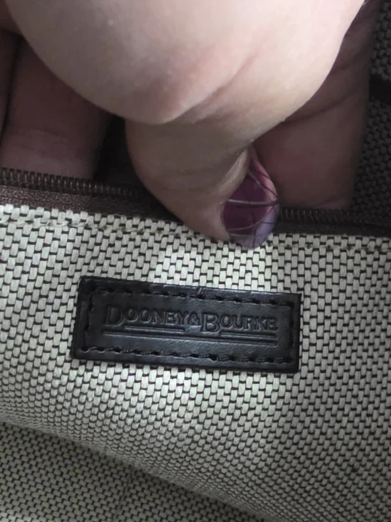 #142 VINTAGE HARRISON Dooney & Bourke Black Croc-Embossed Shoulder Bag - Picture 8 of 9